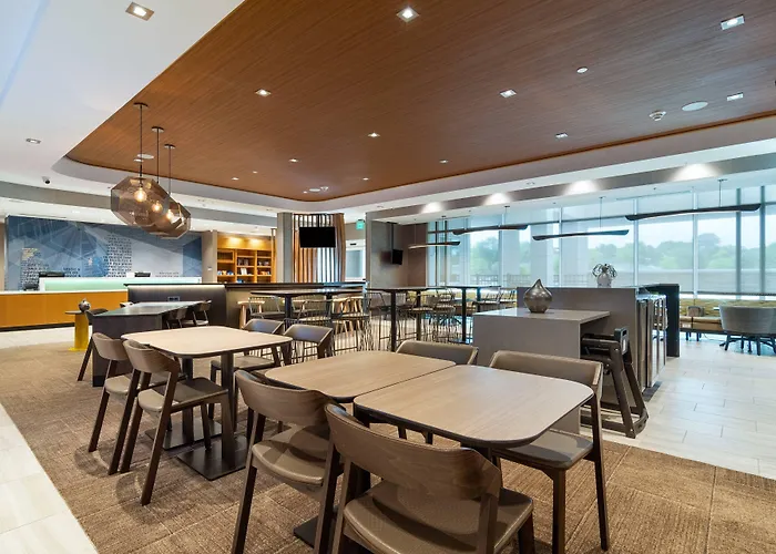 Springhill By Marriott Charleston Airport & Convention Center Hotel 3*